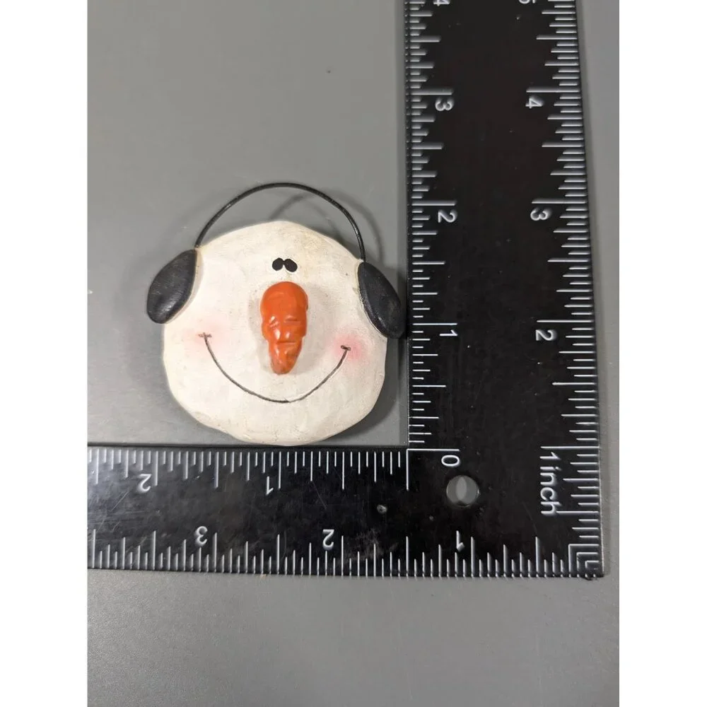 Country Christmas Snowman‎ Pin White Resin Holiday Winter